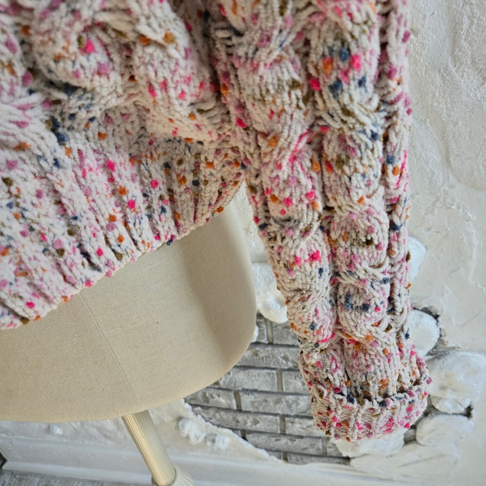 Moon & Madison Confetti Chenille Cable Knit Cropped Cardigan Small Winter Fall - Picture 7 of 12